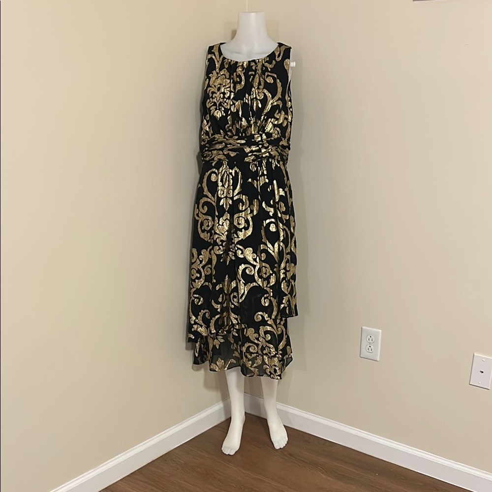 Black and Gold Sleeveless A-line Midi Dress